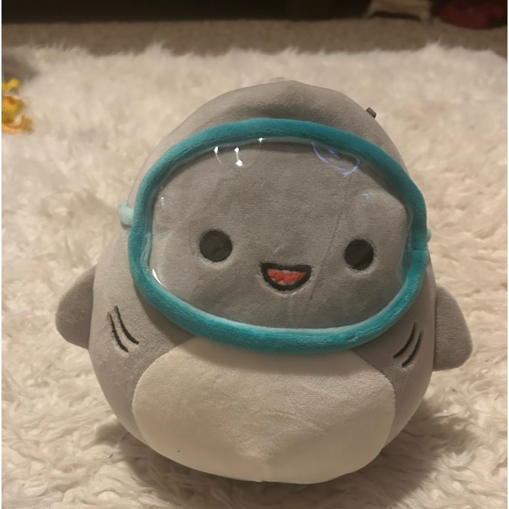 Squishmallow Gordon Shark W Scuba Goggles KellyToy Plush 9”30%off w ♥️